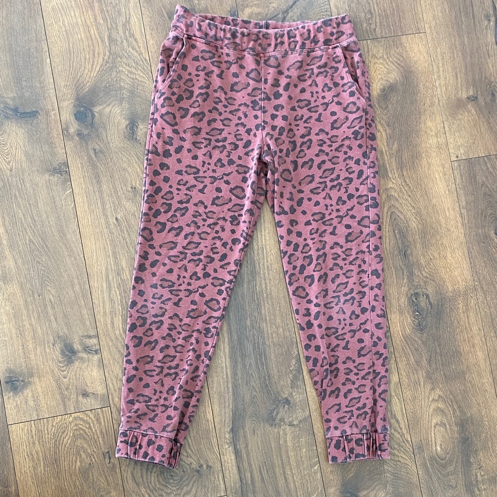 Sundry Leopard Matching Sweat Set - Pullover Sweatshirt & Jogger Sweatpants S/M - Picture 5 of 9